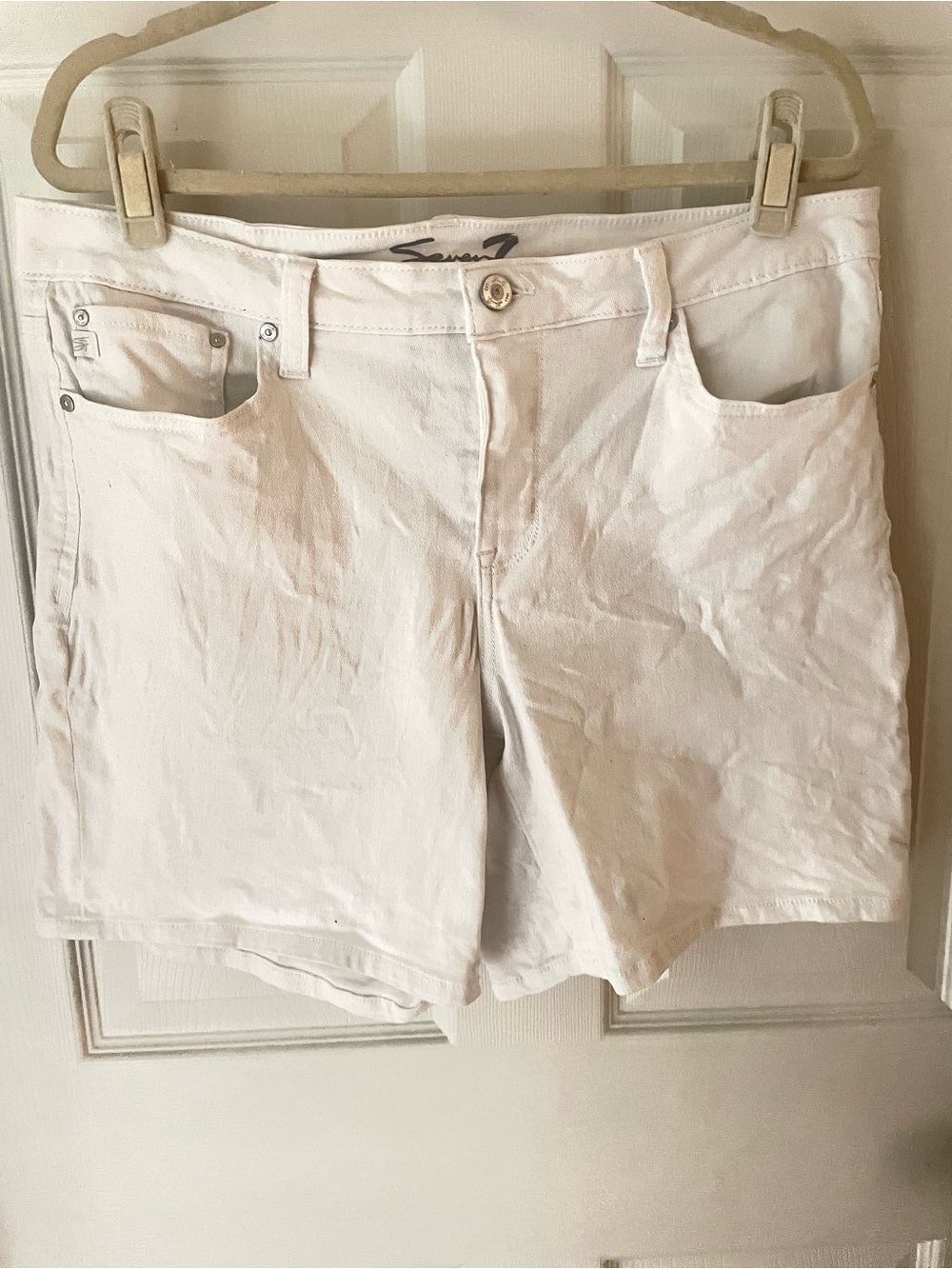 Seven7 Women's White Cotton Stretch Weekend Short